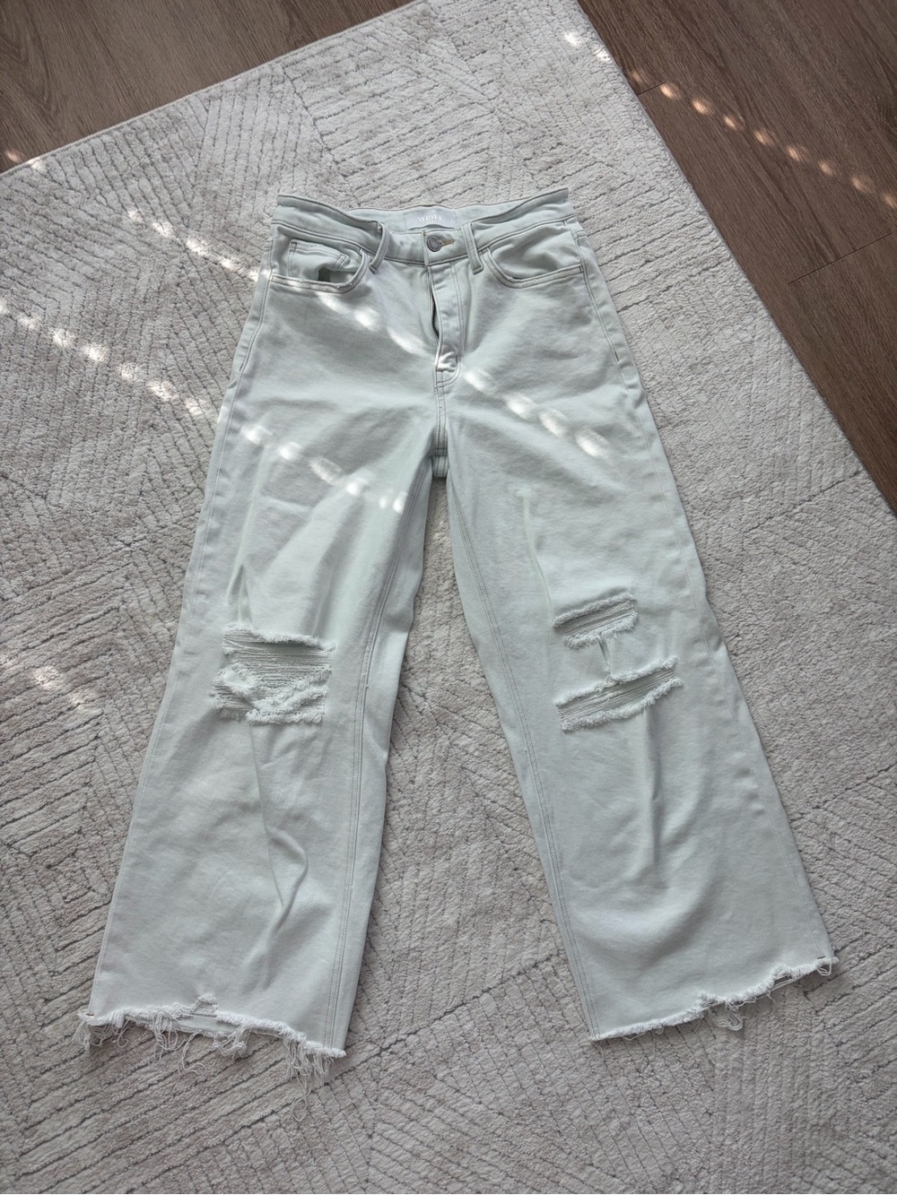 Wide Leg Distressed Women's Jeans in very Light blue